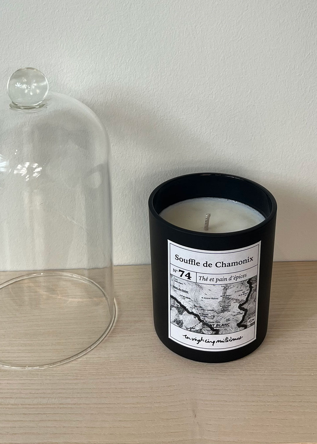 Bougie chamonix IGN artisanale, the et pain d'epices 210gr bio
