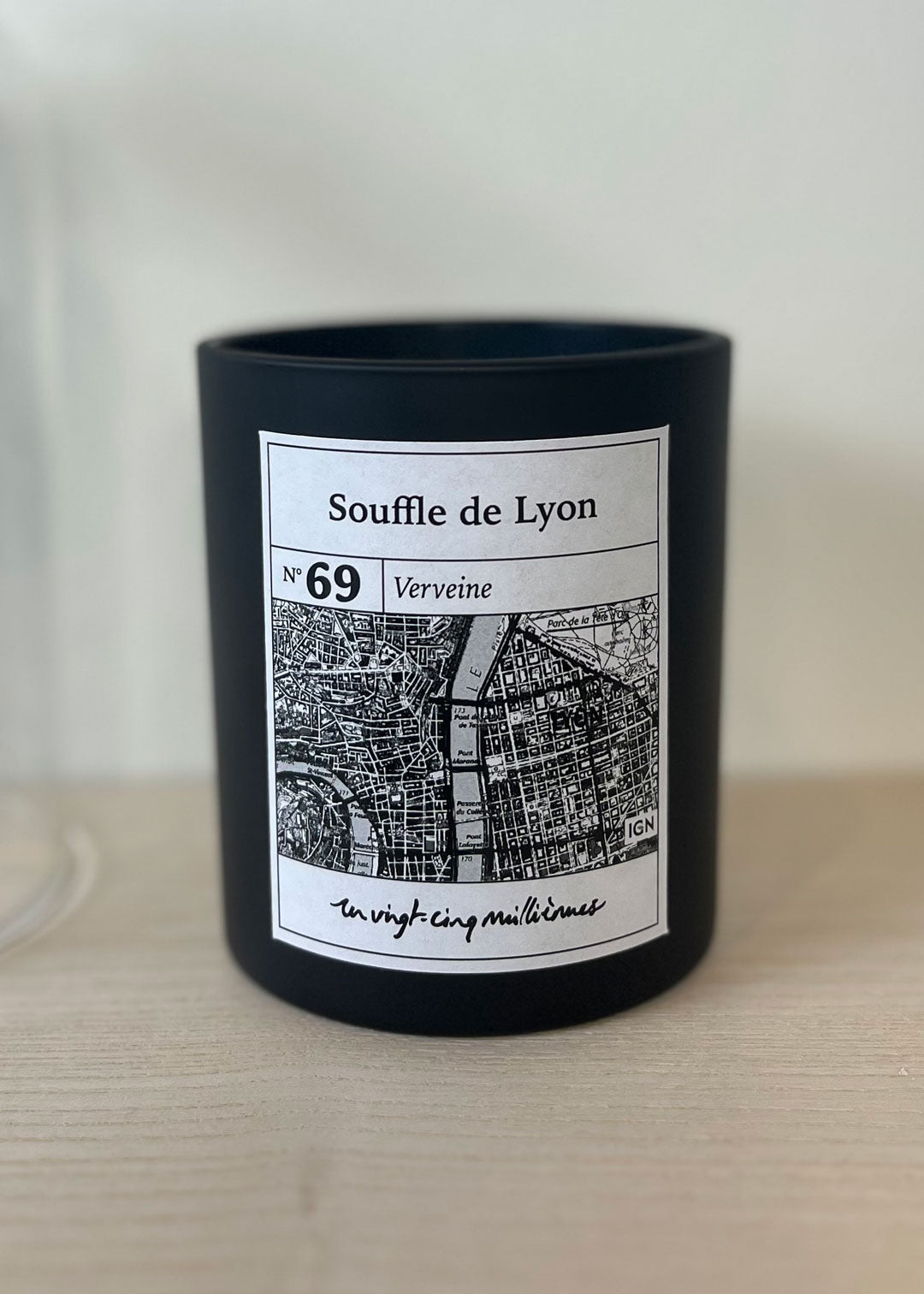 Bougie lyon IGN artisanale, verveine 210gr
